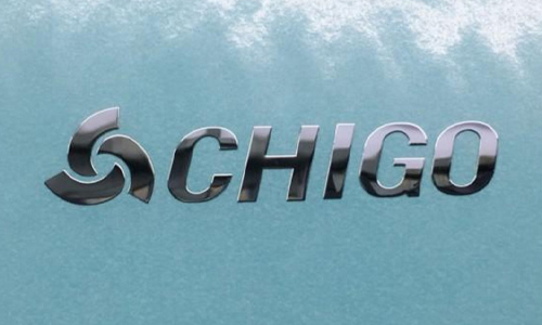 What colors are available for electroformed nameplates?