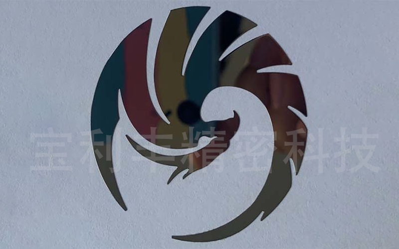 What are the maximum sizes that metallic stickers can be made in? What materials are used?